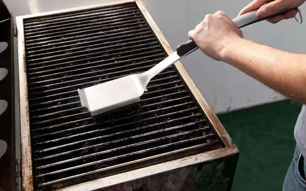 Cleaning Gas Grill Grates